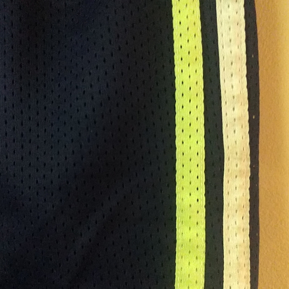 Running shorts - Picture 3 of 3